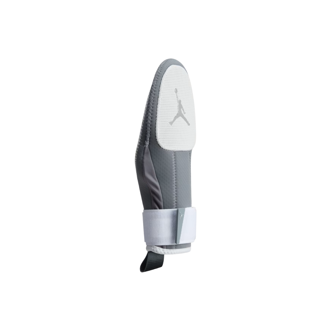 Nike Adults Jordan Sliding Mitt One Size (Silver)